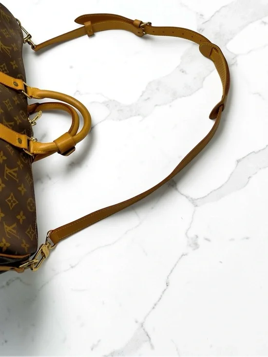 Louis Vuitton Keepall Bandoulière 45 Monogram
Canvas - EXCELLENT Condition - Picture 11 of 16